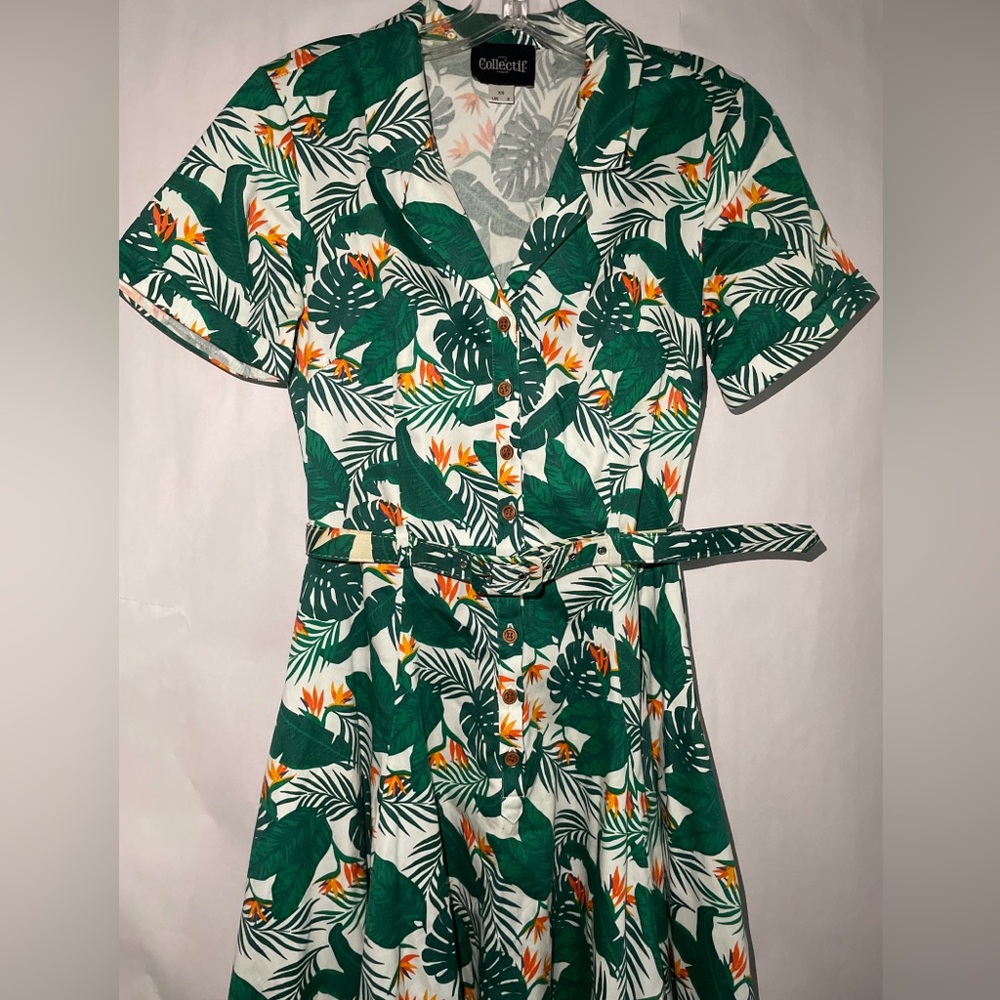 Collectif Swing Dress w/ Collar 1950s White w/ Green & Orange Leaf Pattern XS - Picture 2 of 14